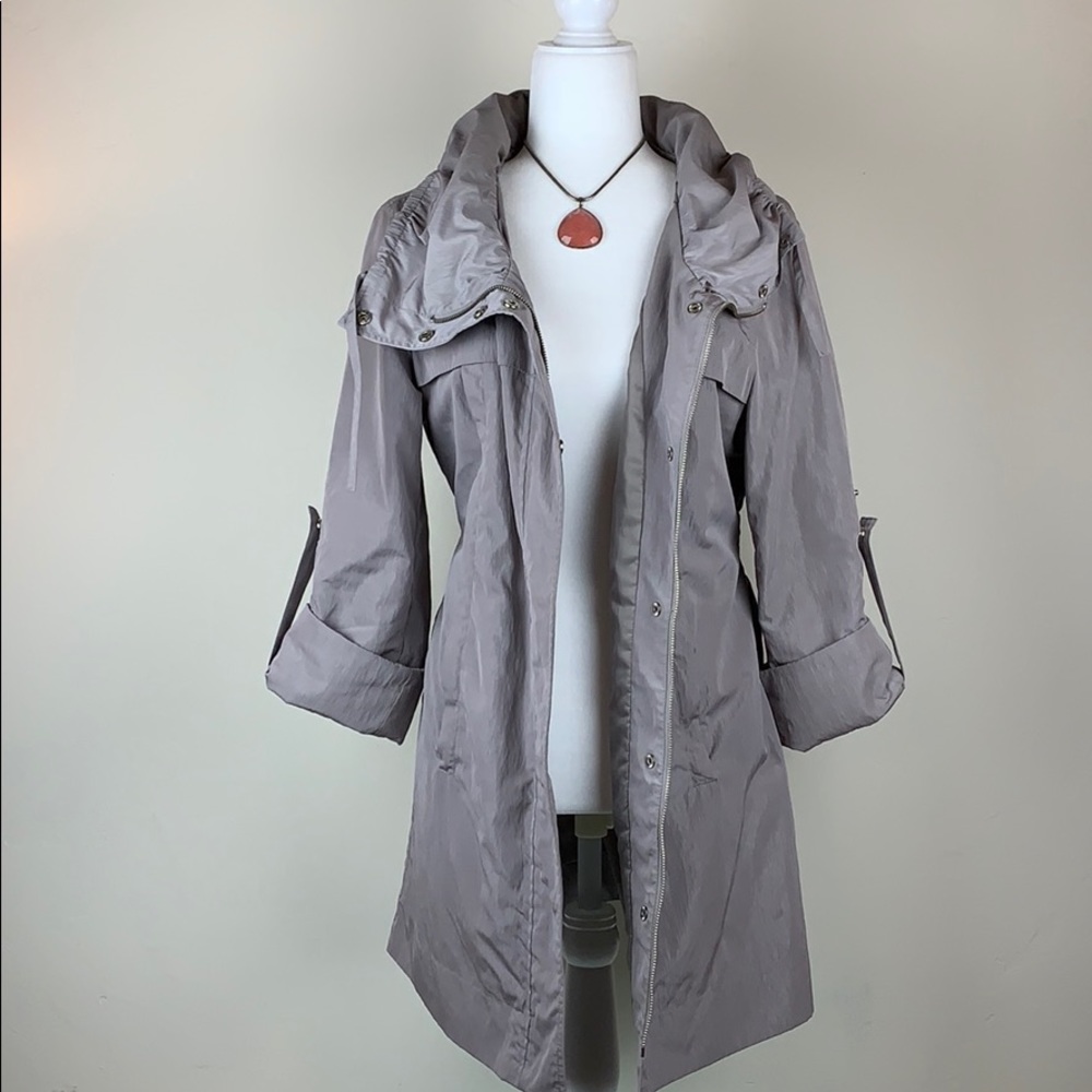 Super flattering gray Nine West trench coat
